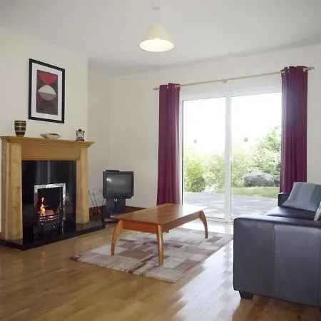 Madams Hill House By Trident Homes Holiday home